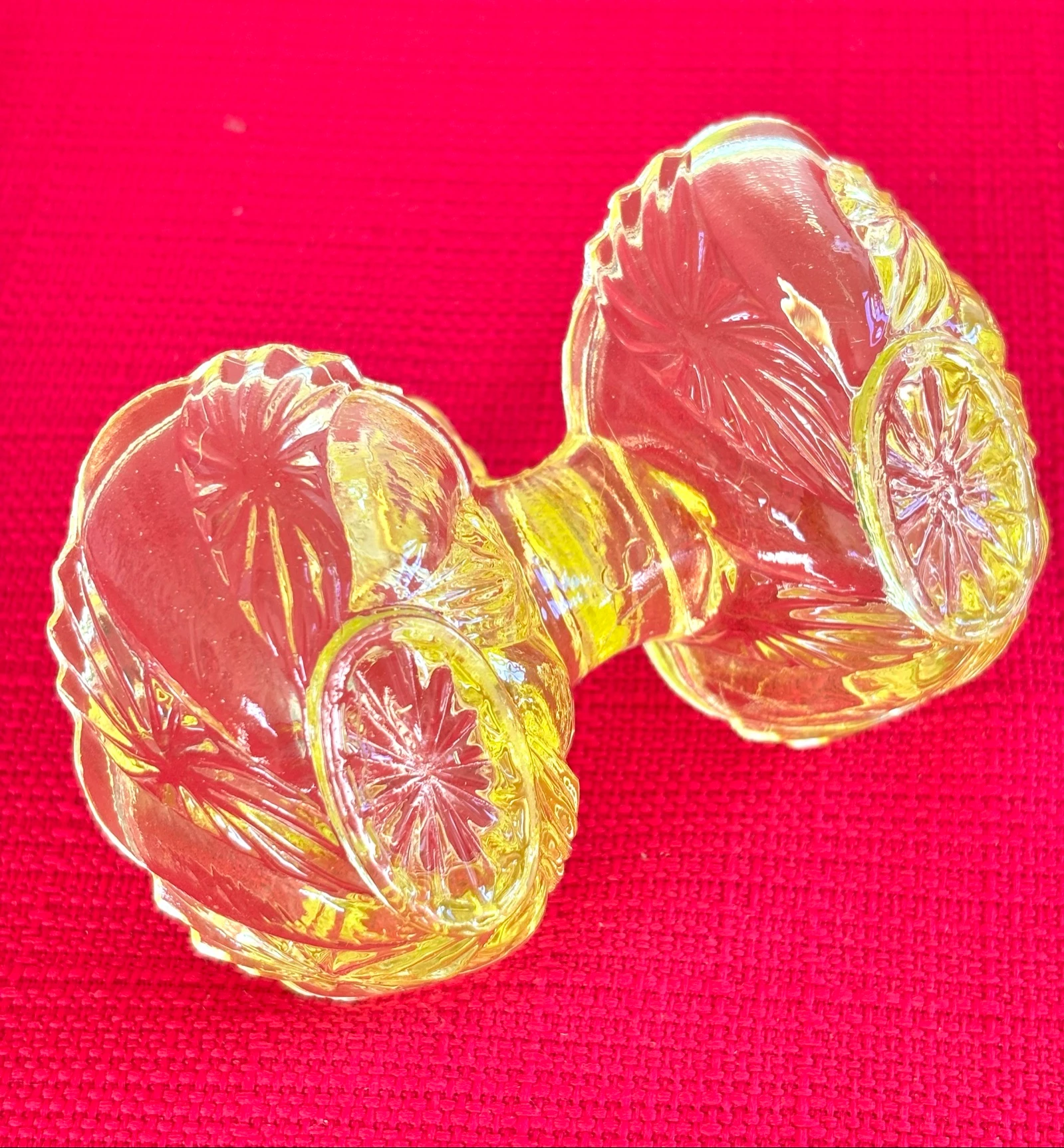 Antique yellow fluted glass salt shaker, vintage fluorescent – photo 3